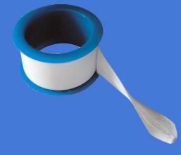 ���ʹ�÷�ɢ������PTFE�ķ����ώ�